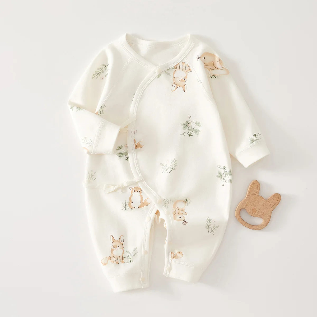 Combinaison bébé 0–6 mois en coton – Douce et confortable