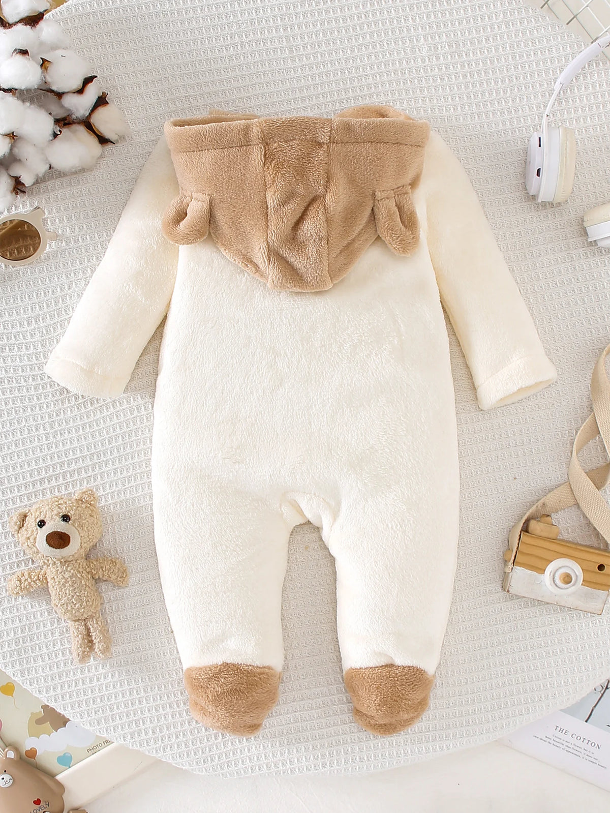 Combinaison bébé ours en peluche avec bonnet – Chaude et douce