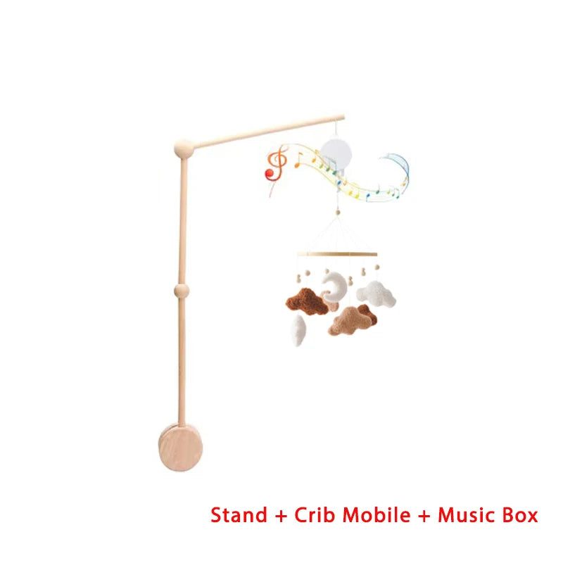 Mobile bébé en bois – Ourson en feutrine, jouet d’éveil & boîte à musique