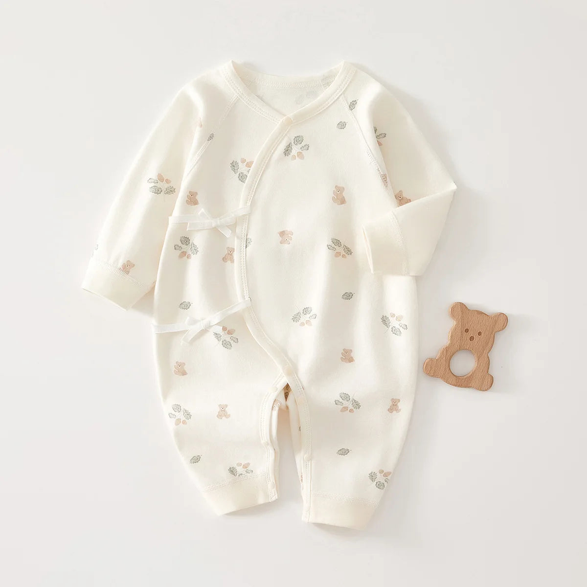 Combinaison bébé 0–6 mois en coton – Douce et confortable