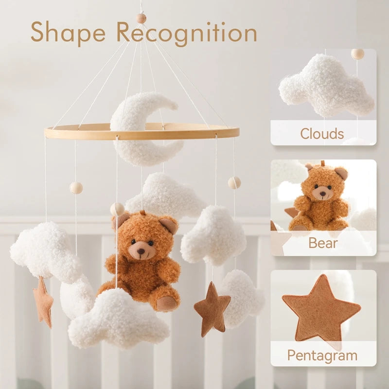 Mobile bébé en bois – Ourson en feutrine, jouet d’éveil & boîte à musique